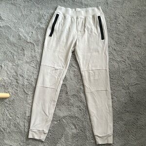 Men’s Alo Jogger